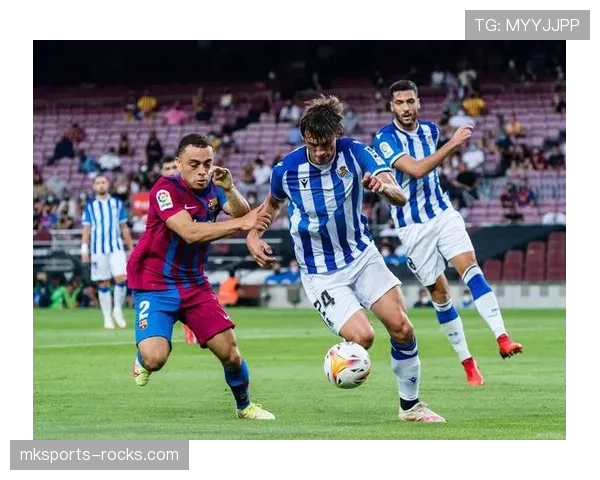 AC米兰中场分工失衡致节奏混乱，球队失控局面逐步反映在战绩上